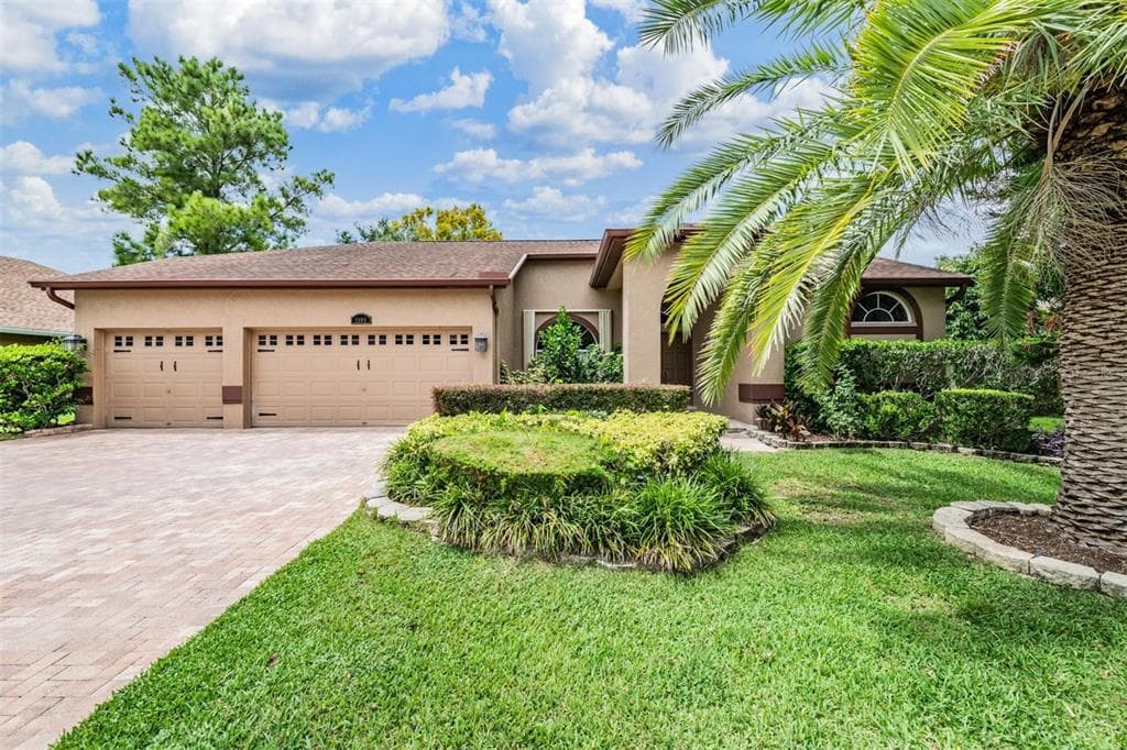 1800 EAGLE TRACE BOULEVARD PALM HARBOR, FL 34685