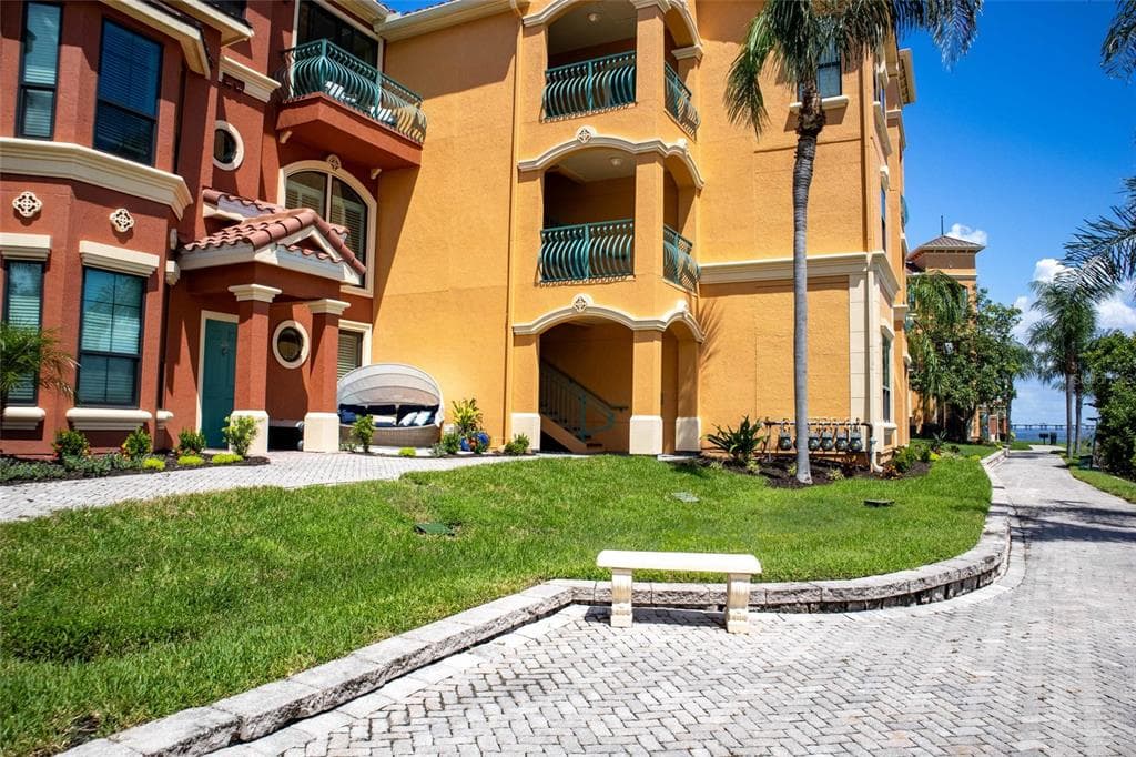 2765 VIA CIPRIANI UNIT 1222A