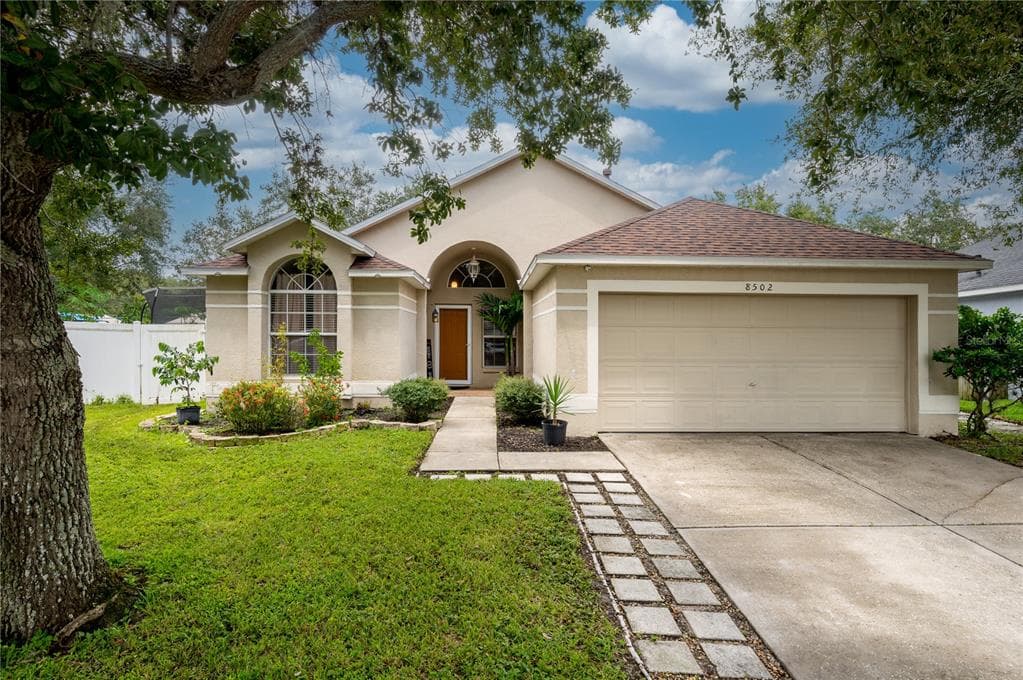 8502 TIARA PARK WAY TAMPA, FL 33635