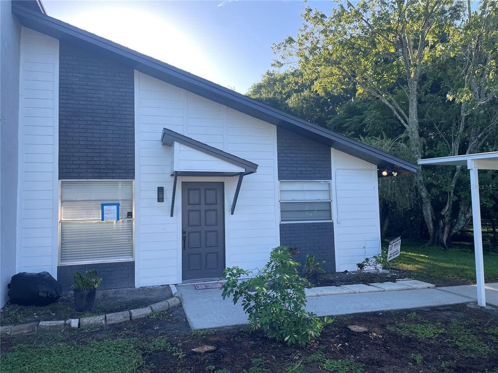 2914 MARTHA LANE