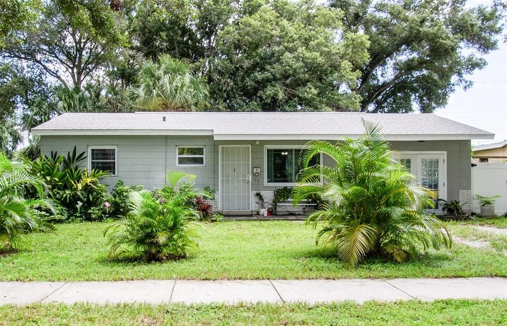6996 79TH AVENUE N PINELLAS PARK, FL 33781