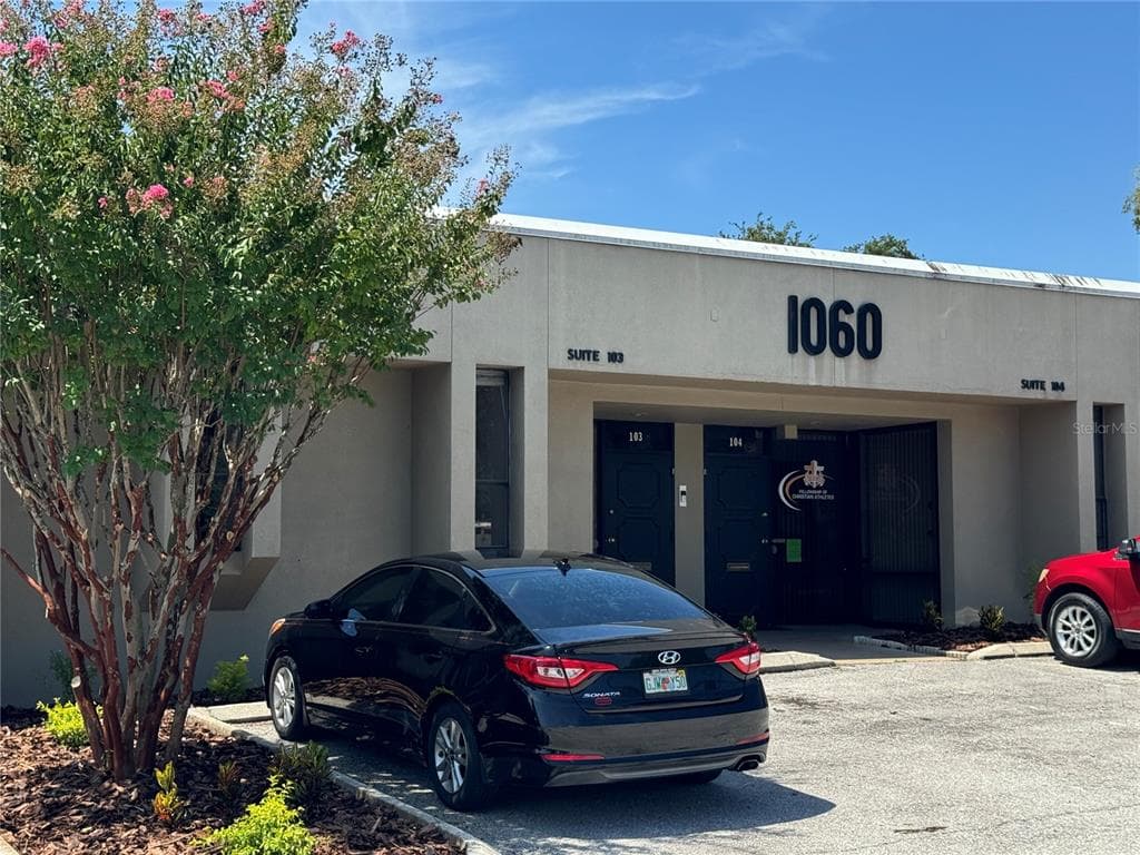 1060 W BUSCH BOULEVARD UNIT 103 TAMPA, FL 33612