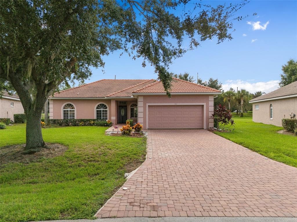 431 BAY LEAF DRIVE KISSIMMEE, FL 34759