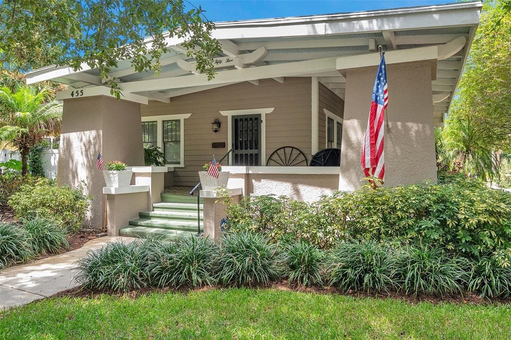 455 13 TH AVENUE NE ST PETERSBURG, FL 33701