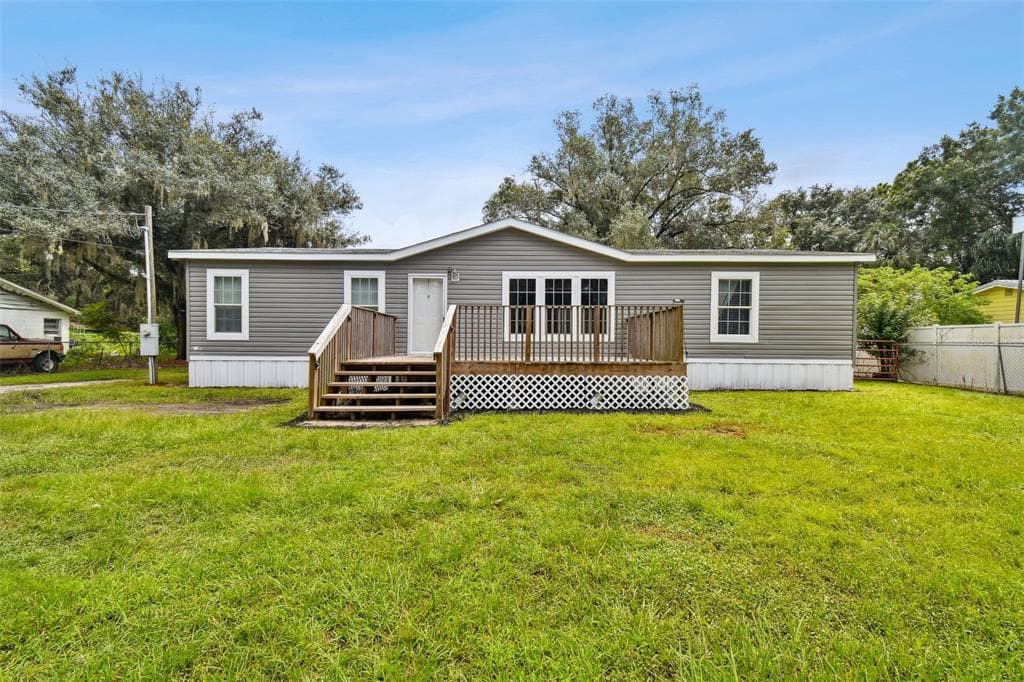 416 S WIGGINS ROAD PLANT CITY, FL 33566