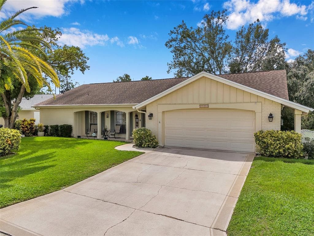 8502 VILLAGE MILL ROW HUDSON, FL 34667