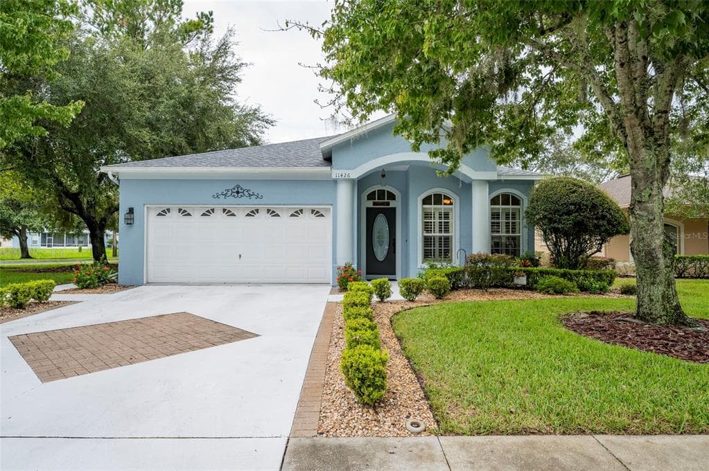 11426 CLEAR OAK CIRCLE NEW PORT RICHEY, FL 34654