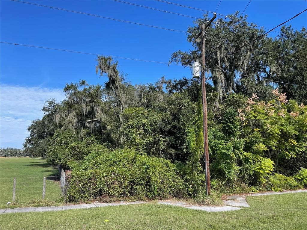 W 60 HIGHWAY PLANT CITY, FL 33567