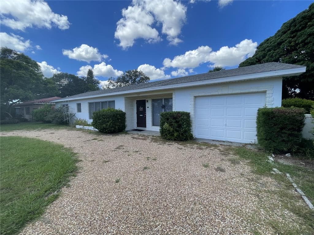 1327 DIXIE LANE S ST PETERSBURG, FL 33707
