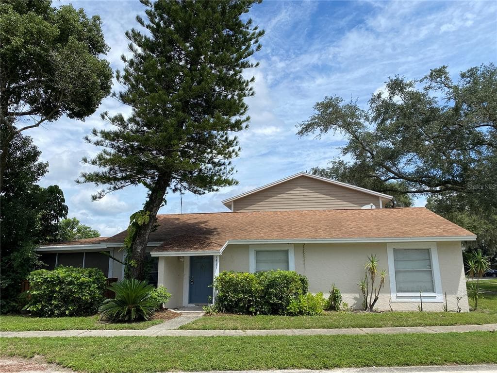 14731 PINE GLEN CIRCLE LUTZ, FL 33559