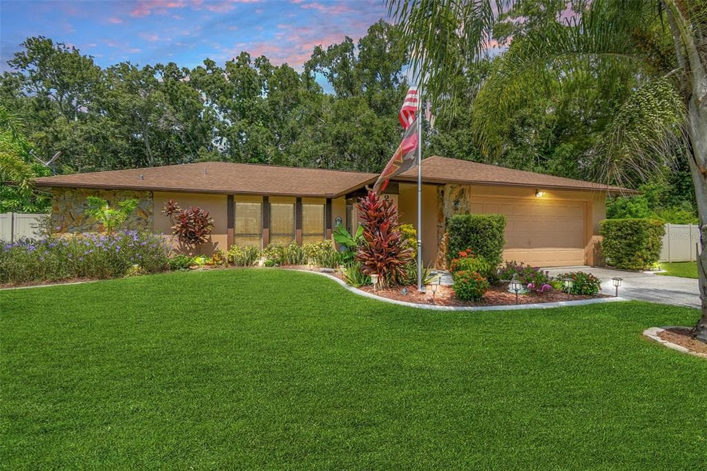2735 QUIET HOLLOW COURT NEW PORT RICHEY, FL 34655