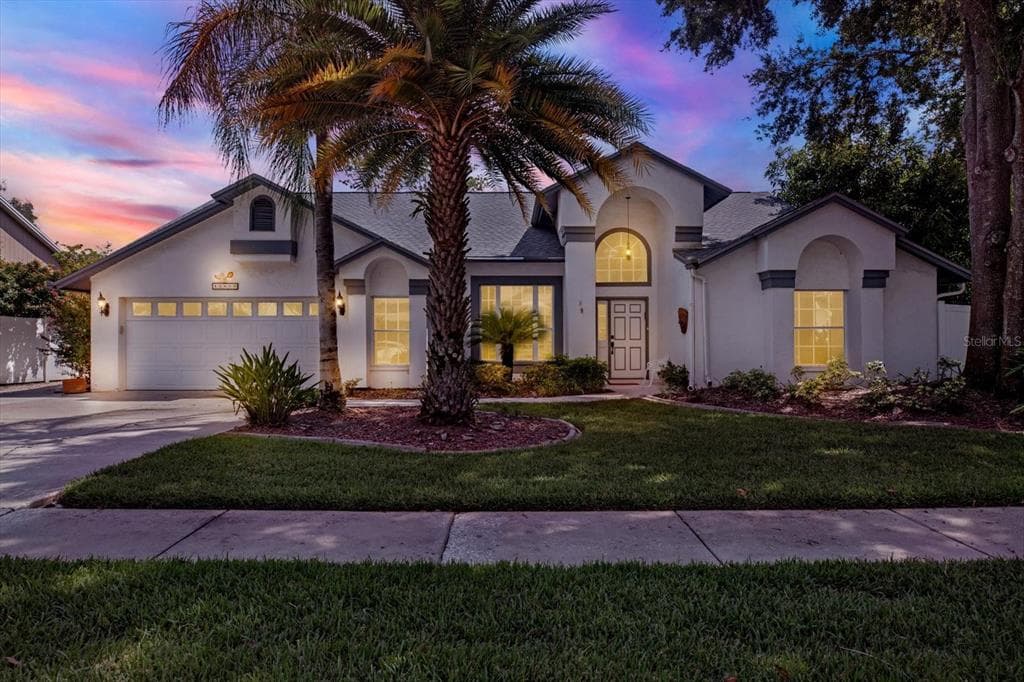 12809 WALLINGFORD DRIVE TAMPA, FL 33624