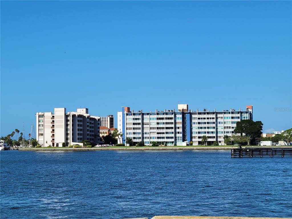 500 TREASURE ISLAND CAUSEWAY UNIT 209-21 ST PETERSBURG, FL 33706