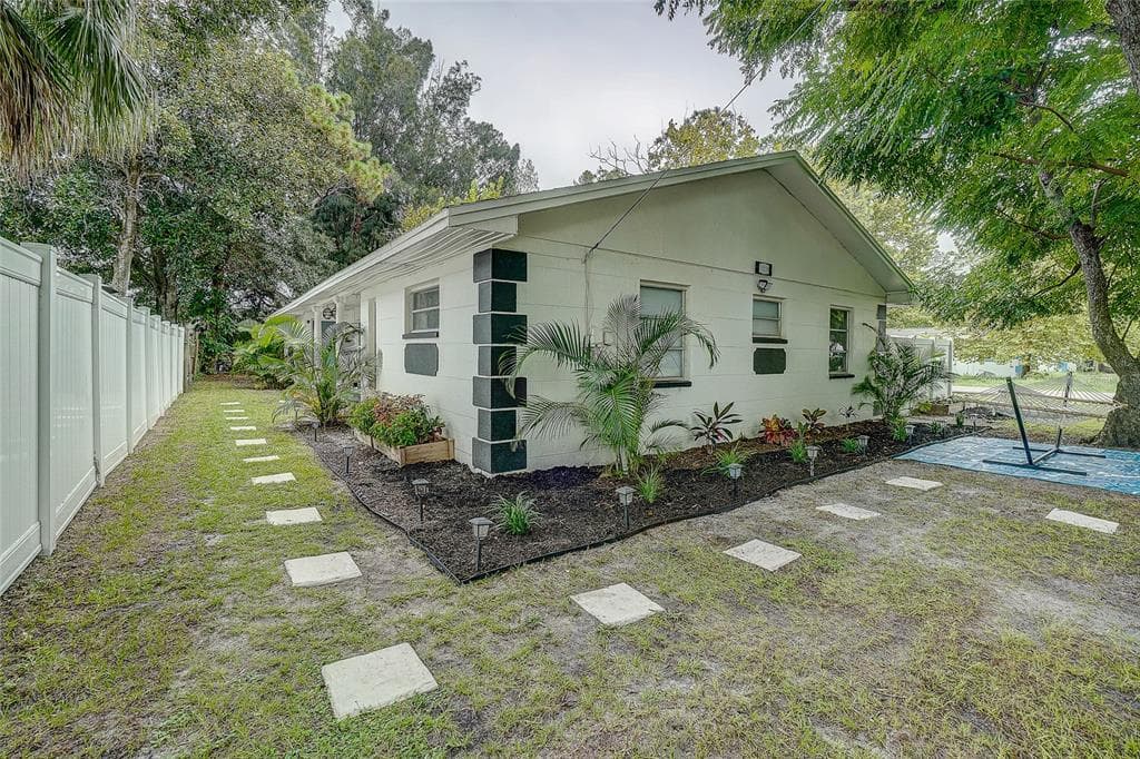 15219 WESTMINISTER AVENUE CLEARWATER, FL 33760