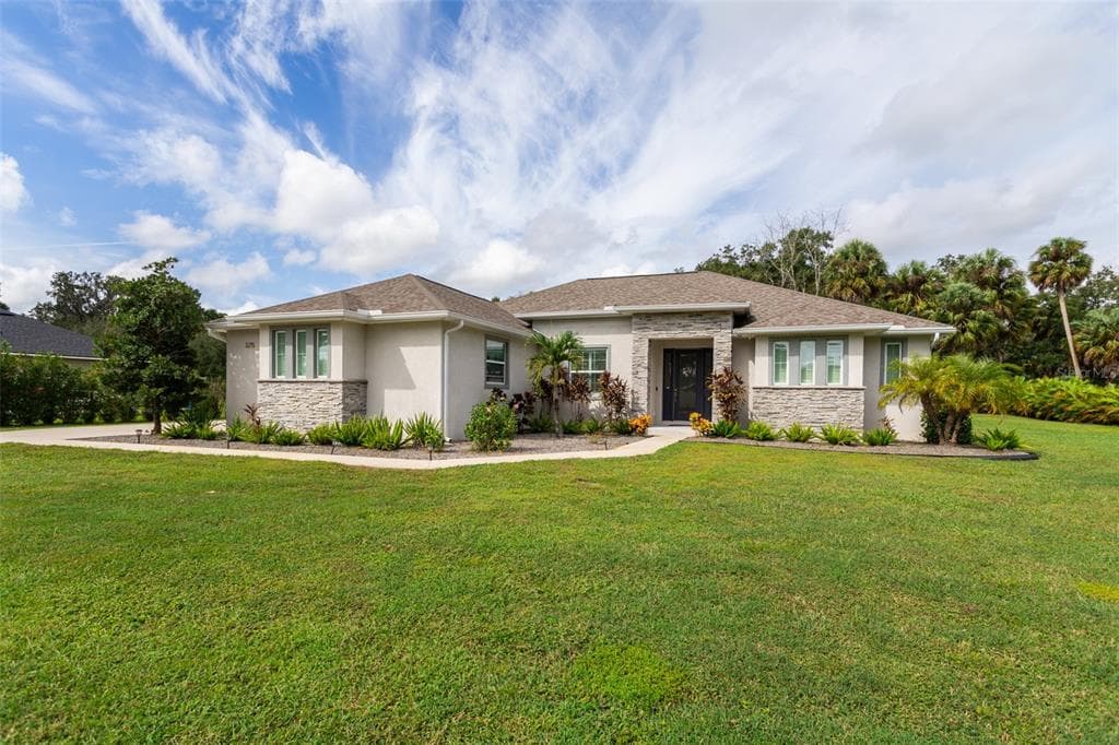 3215 BARONESS COURT PLANT CITY, FL 33565