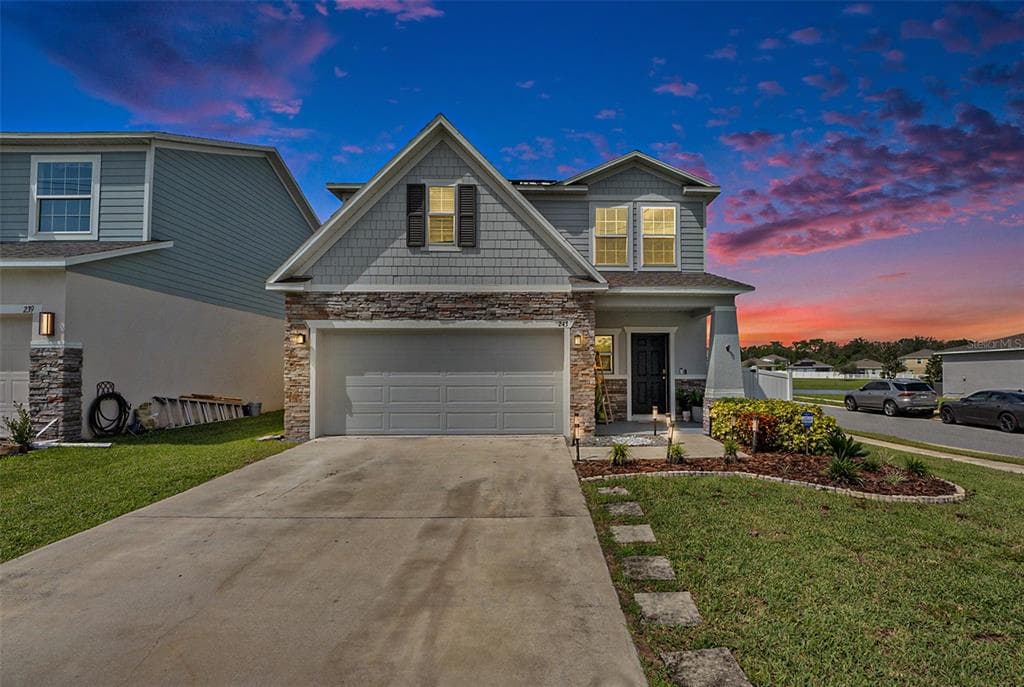 243 VILLAVISTA COURT DAVENPORT, FL 33896