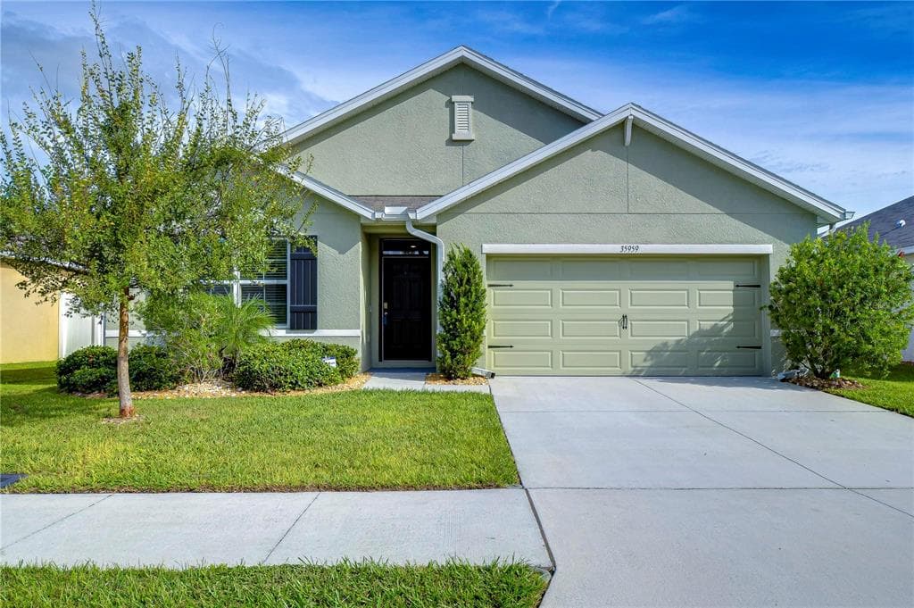 35959 JENNY LYNNE CIRCLE ZEPHYRHILLS, FL 33541