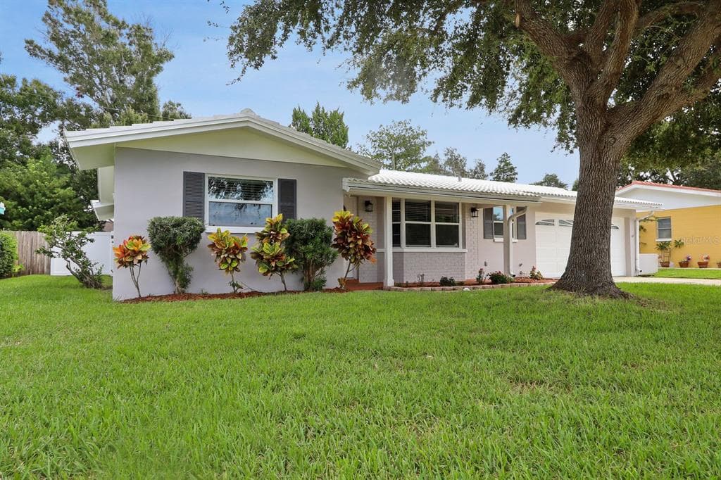 5599 110TH WAY SEMINOLE, FL 33772