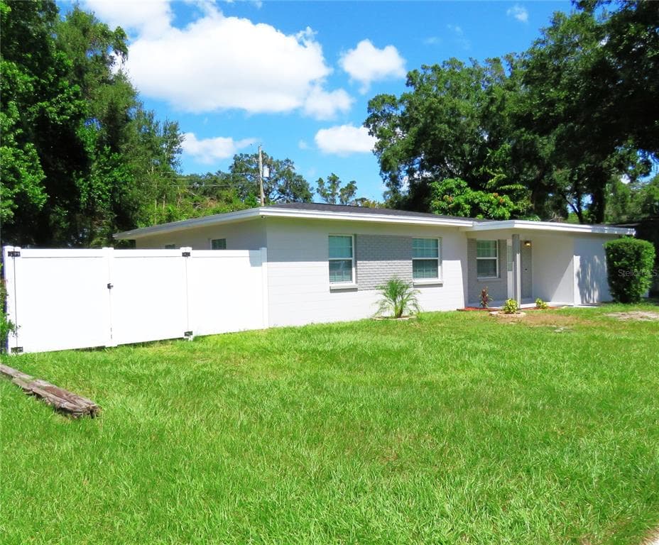 4432 PERCH STREET TAMPA, FL 33617