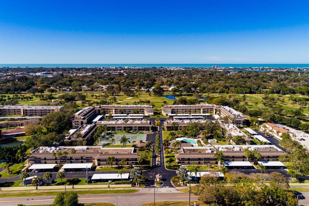 12300 VONN ROAD UNIT 7101 LARGO, FL 33774