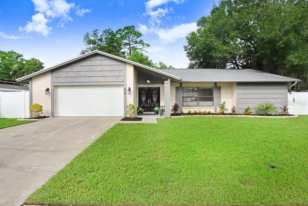 604 SHADY NOOK DRIVE