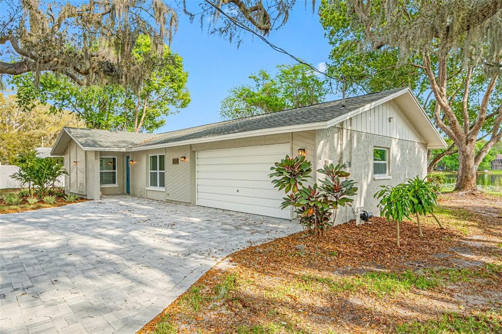 10502 TARPON SPRINGS RD ODESSA, FL 33556