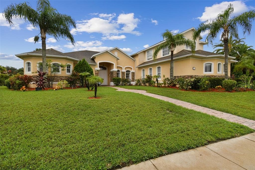 2240 TOURNAMENT COURT KISSIMMEE, FL 34746