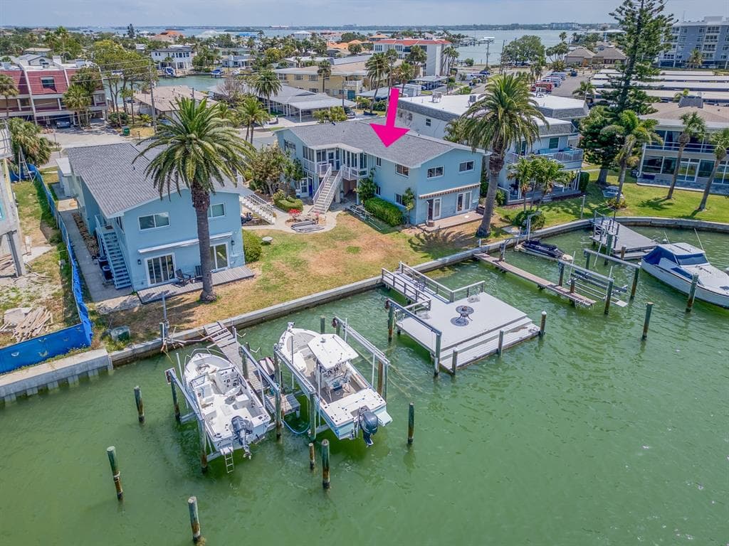 241 SKIFF POINT UNIT 4 CLEARWATER BEACH, FL 33767