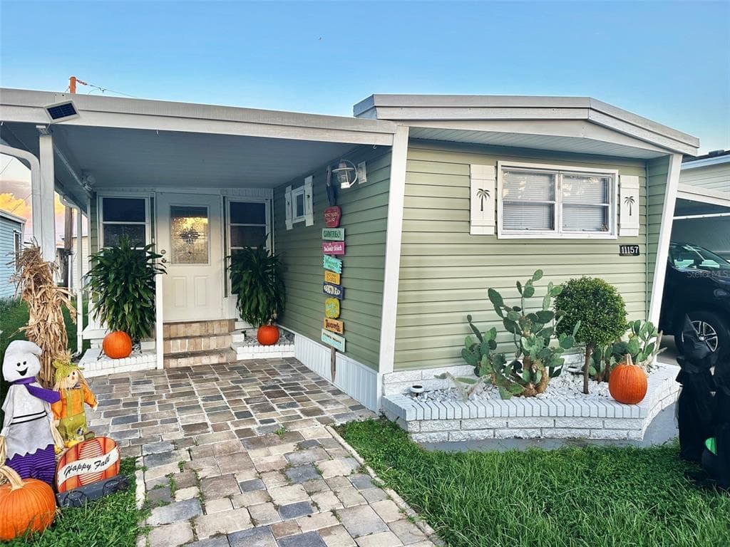 11157 102ND WAY UNIT 213 LARGO, FL 33773