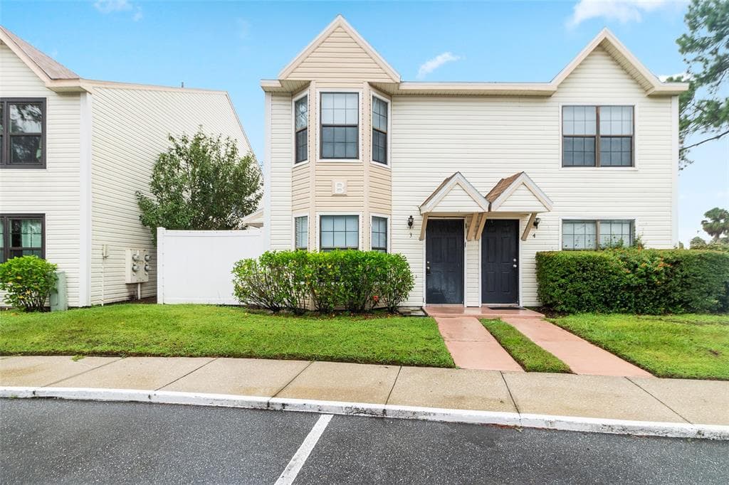 2302 MAKI ROAD UNIT 3 PLANT CITY, FL 33563