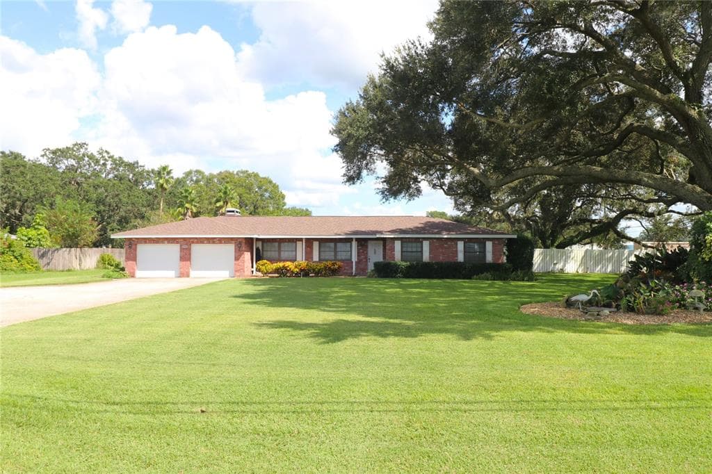 5302 TURKEY CREEK ROAD PLANT CITY, FL 33567