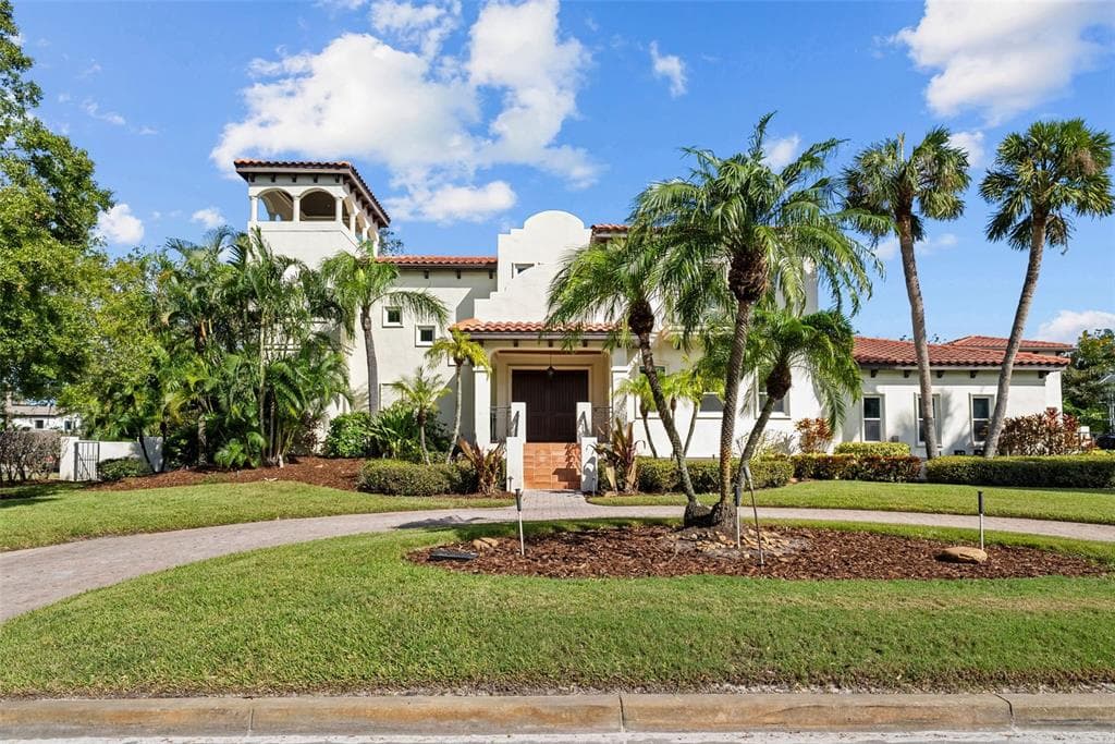 4617 W TENNYSON AVENUE TAMPA, FL 33629