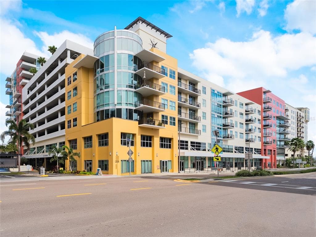 1208 E KENNEDY BOULEVARD UNIT 821 TAMPA, FL 33602