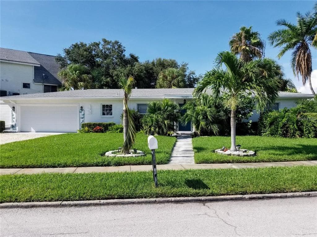 15301 HARBOR DRIVE MADEIRA BEACH, FL 33708