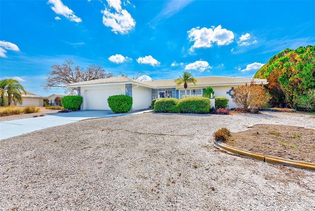 43 WINDSOR DRIVE
