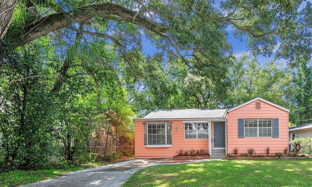 3310 W PALMIRA AVENUE TAMPA, FL 33629