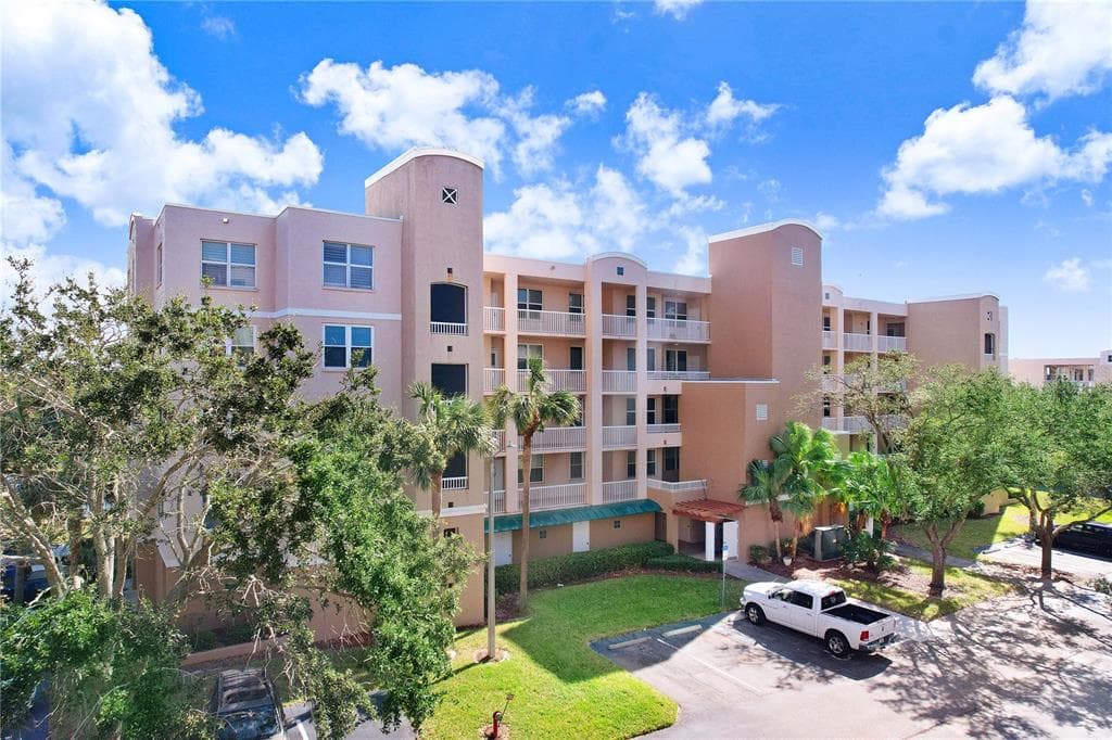 6475 SHORELINE DRIVE UNIT 5301
