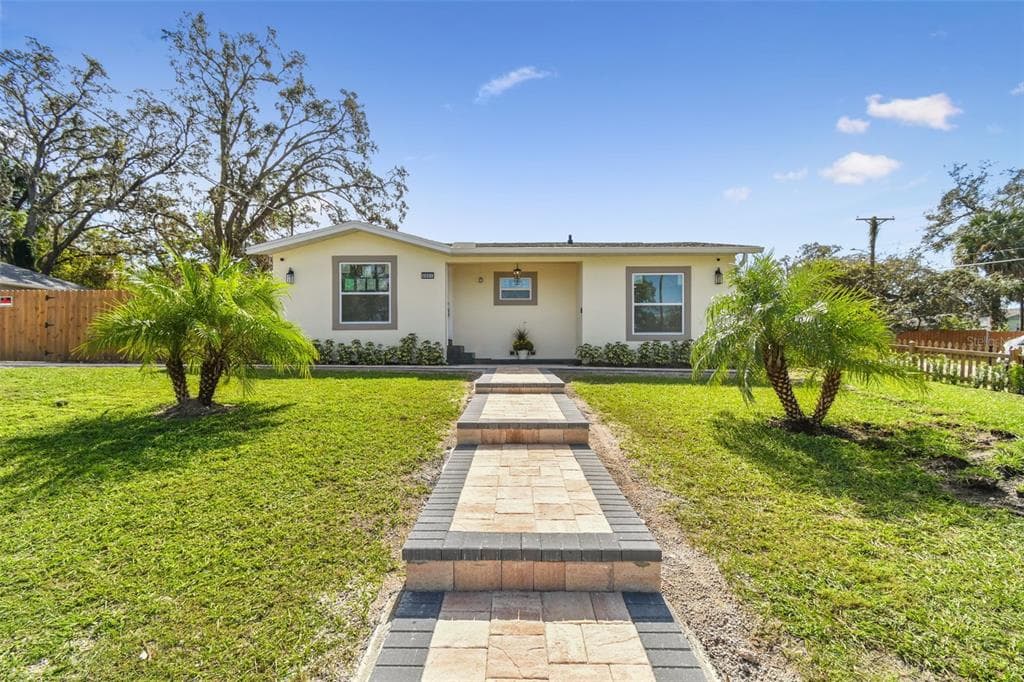 2001 E ESKIMO AVENUE TAMPA, FL 33604