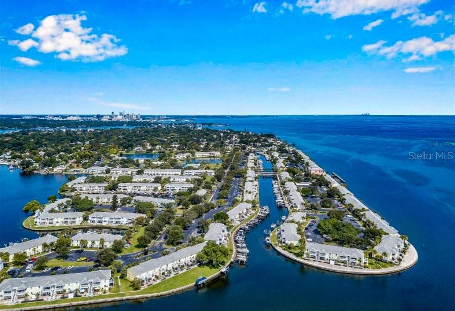 5245 COQUINA KEY DRIVE SE UNIT D ST PETERSBURG, FL 33705