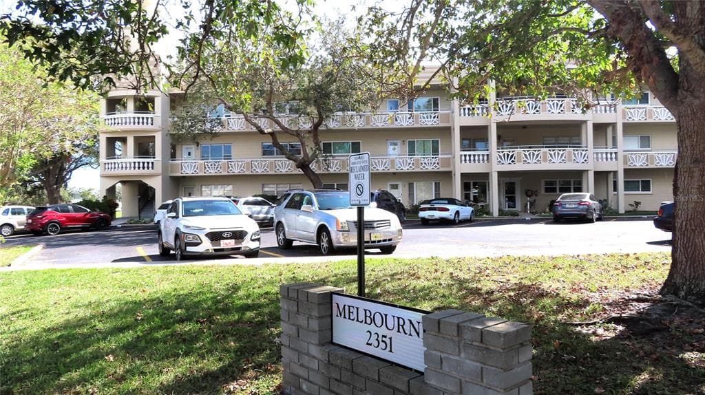 2351 IRISH LANE UNIT 23 CLEARWATER, FL 33763