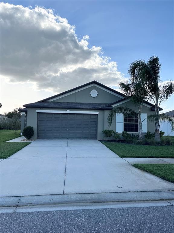 3071 LYTTON HALL DRIVE ZEPHYRHILLS, FL 33540