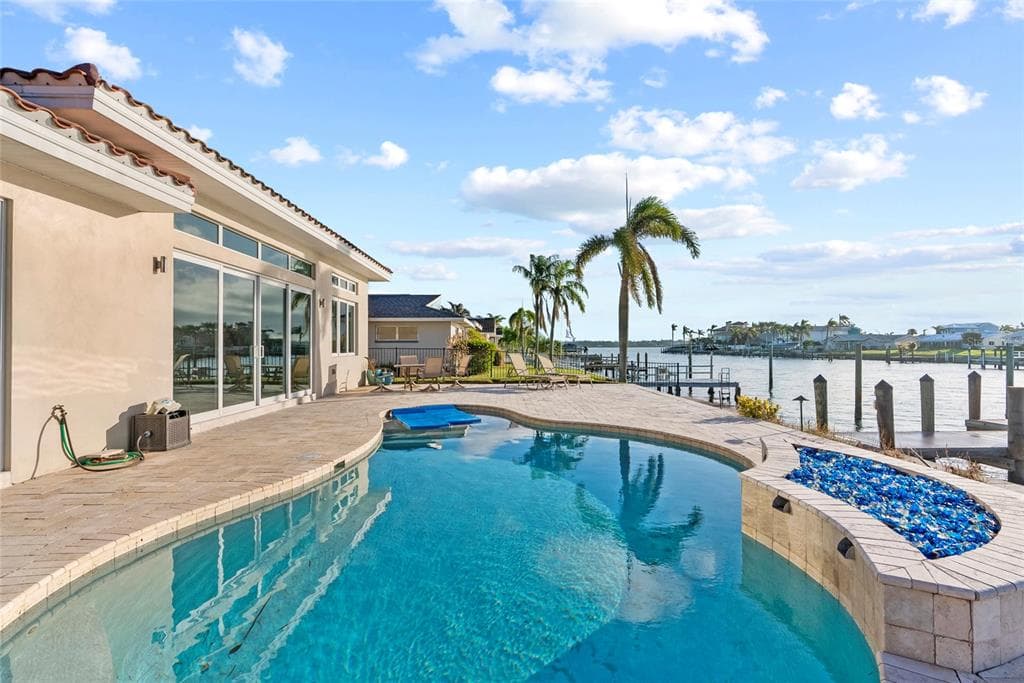 755 119TH AVENUE TREASURE ISLAND, FL 33706