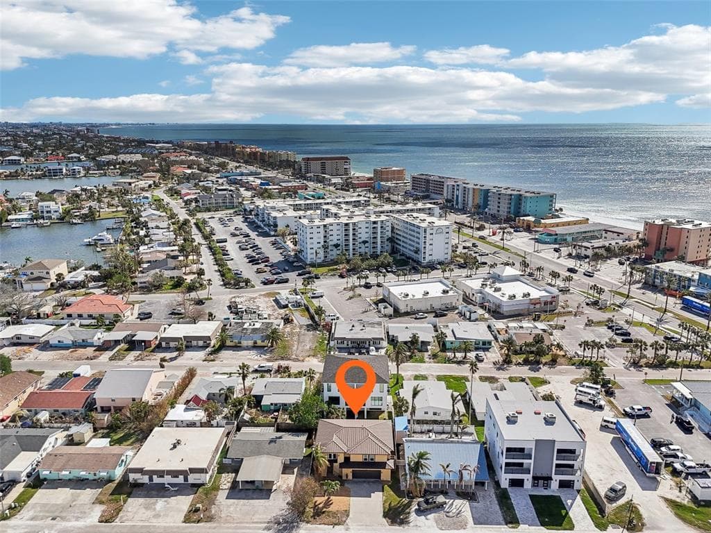 135 174TH TERRACE DRIVE E REDINGTON SHORES, FL 33708