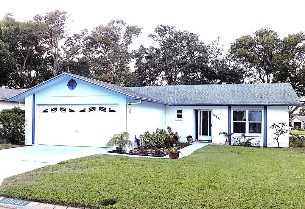 10621 GREEN MEADOW LANE PORT RICHEY, FL 34668