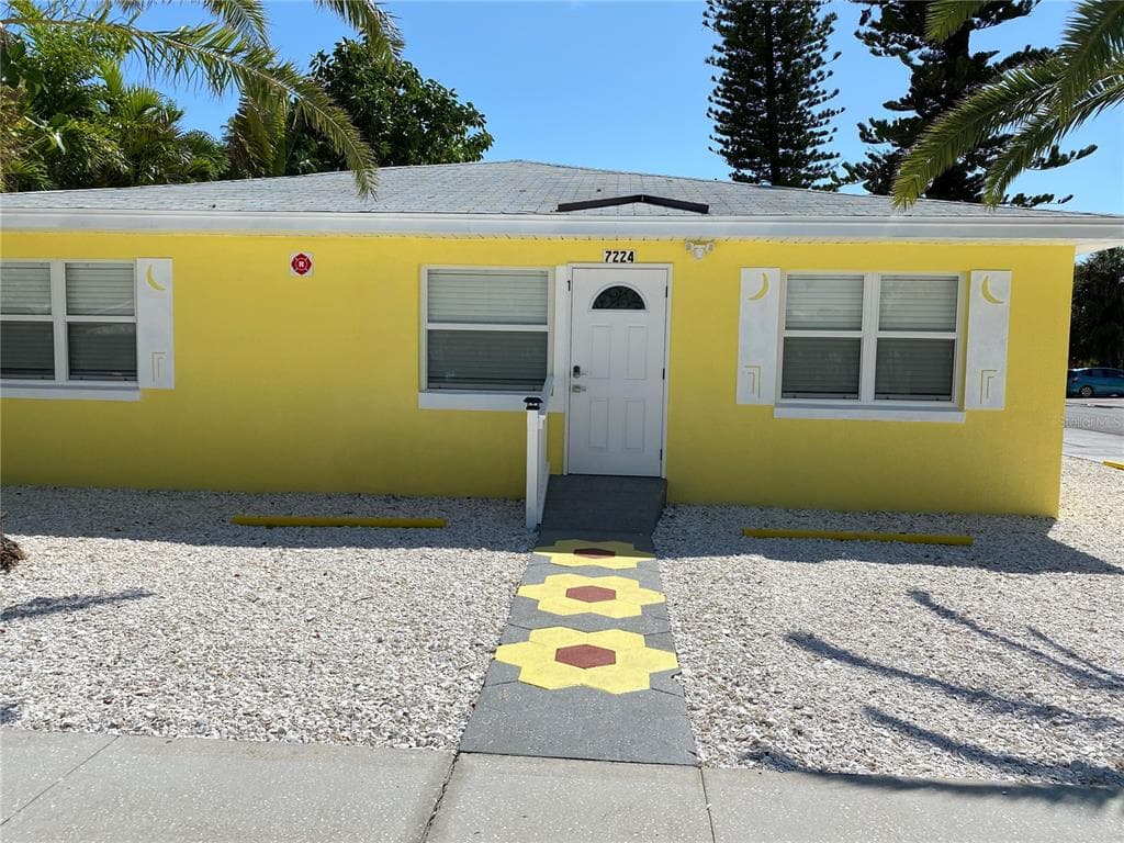 7224 COQUINA WAY UNIT 5 ST PETE BEACH, FL 33706