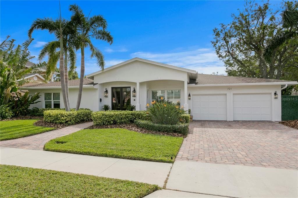721 PONCE DE LEON BOULEVARD BELLEAIR, FL 33756