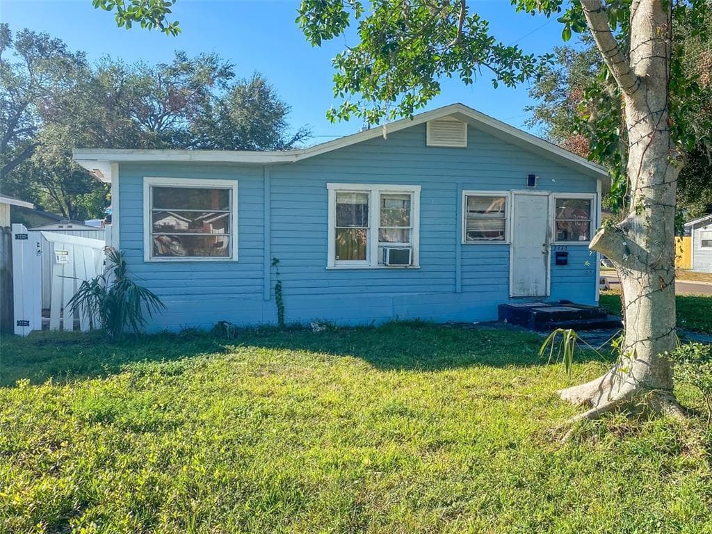 1776 28TH AVENUE N ST PETERSBURG, FL 33713