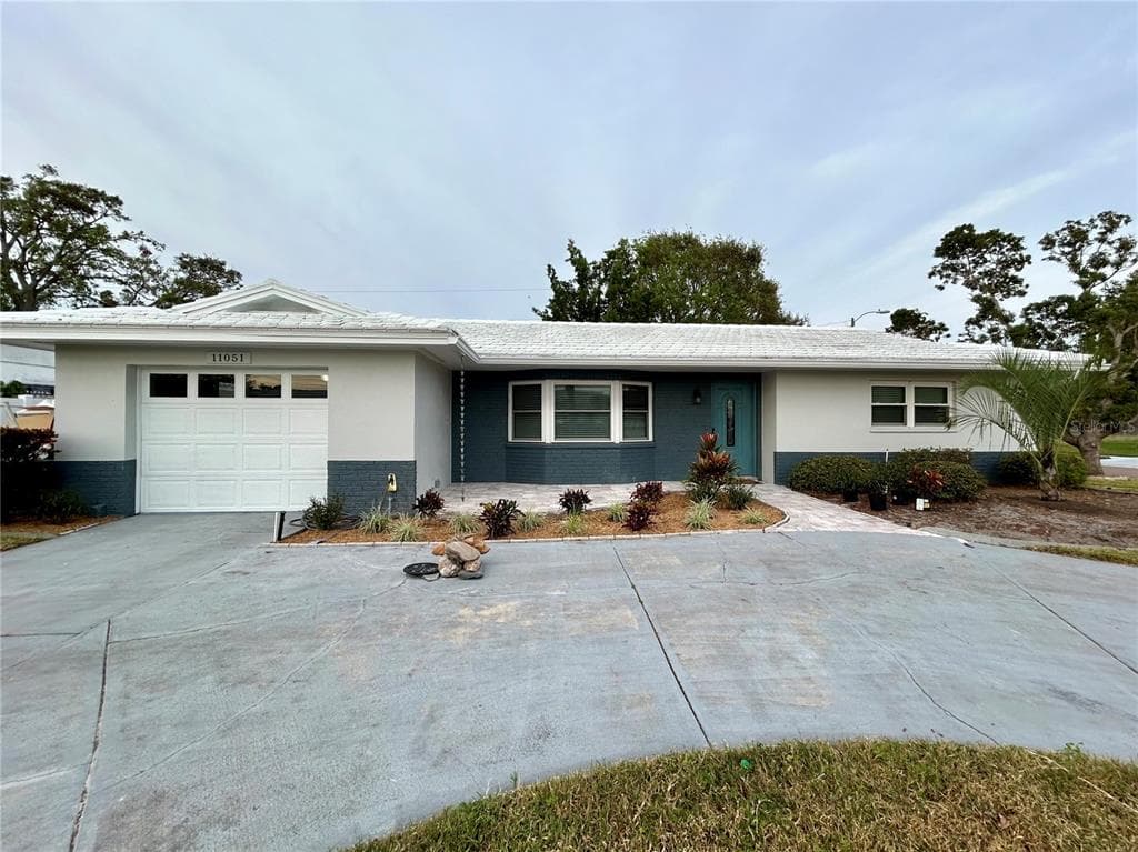 11051 60TH AVENUE SEMINOLE, FL 33772