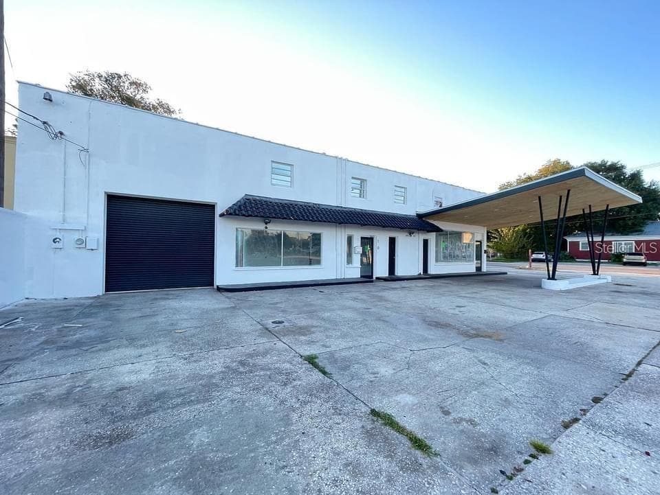 1502 E COLUMBUS DRIVE TAMPA, FL 33605