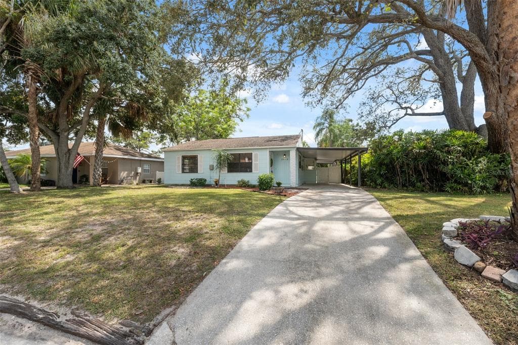 3918 W FIG STREET TAMPA, FL 33609